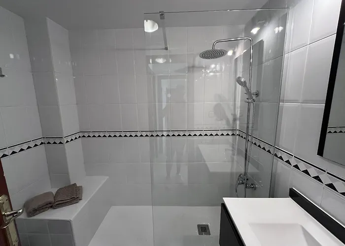 Perla En El Corazon De 아파트 말라가